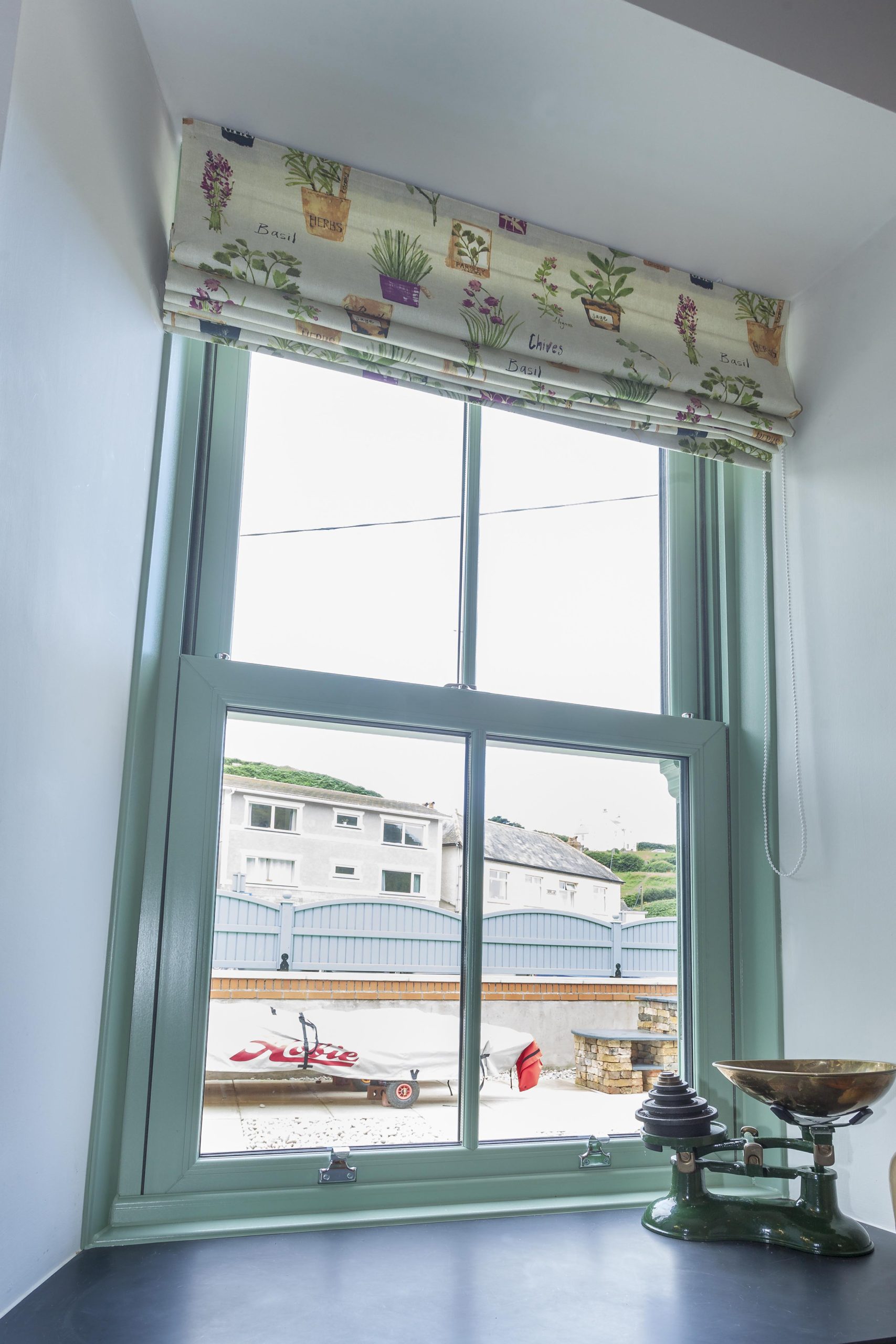 Sliding sash